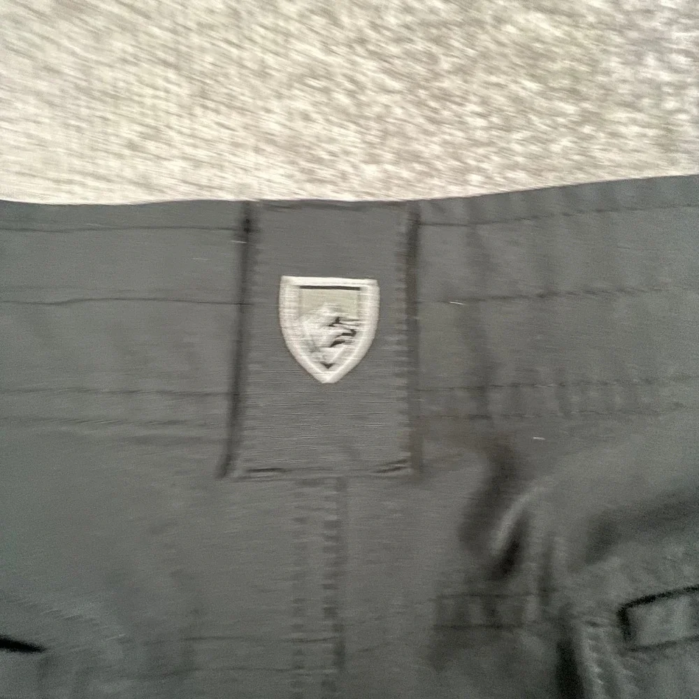 KUHL Silencr Kargo Short Mens 40 Black Reflex Softshell Hiking 5230 4351
